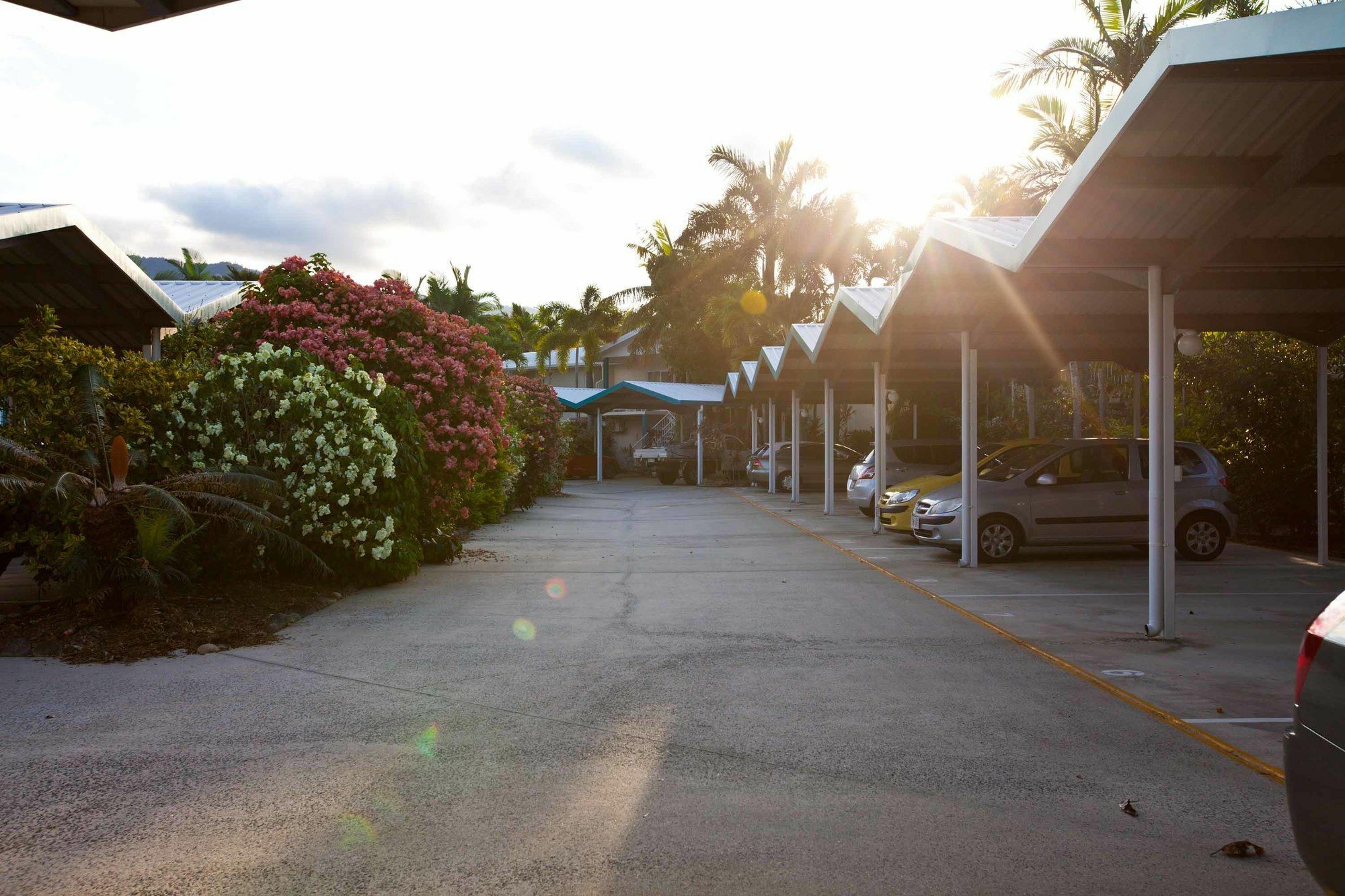 Trinity Beach Pacific Aparthotel Exterior foto